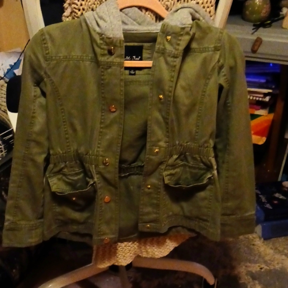 Me Jane army green